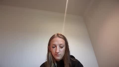 Snapshot of brookepatterson chatting on 09-17-25, 07:26 brookepatterson online show from 09-17-25, 07:26