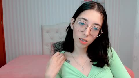 Brook Loves online show from 12-23-24, 04:33