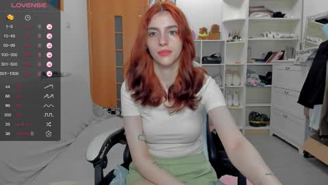 Snapshot of broosnica1 chatting on 06-08-26, 08:04 broosnica1 online show from 06-08-26, 08:04