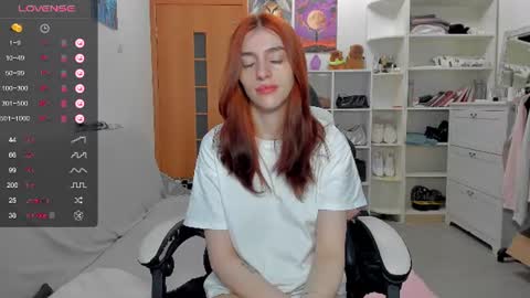 Snapshot of broosnica1 chatting on 06-20-26, 06:16 broosnica1 online show from 06-20-26, 06:16