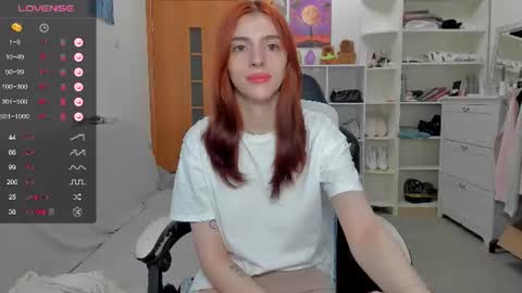 Snapshot of broosnica1 chatting on 06-21-26, 05:43 broosnica1 online show from 06-21-26, 05:43