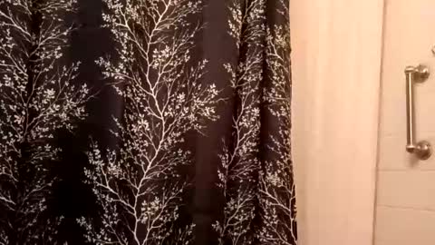 Snapshot of brownchub420 chatting on 11-10-25, 10:14 brownchub420 online show from 11-10-25, 10:14