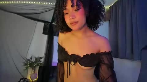 Snapshot of browngirl69 chatting on 03-06-25, 03:24 miss muller online show from 03-06-25, 03:24