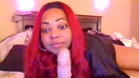 Snapshot of brownroundrenee chatting on 01-02-25, 10:48 brownroundrenee online show from 01-02-25, 10:48