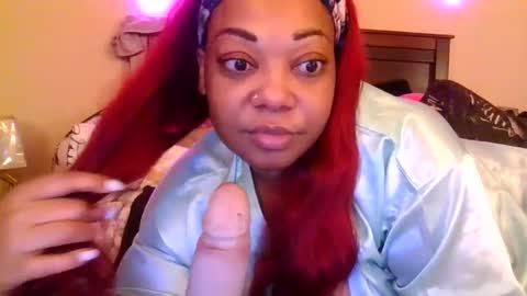 Snapshot of brownroundrenee chatting on 01-03-25, 05:42 brownroundrenee online show from 01-03-25, 05:42