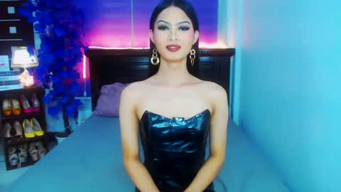Snapshot of brownsausageroberta chatting on 12-10-24, 11:11 Roberta GODDESS OF PLEASURE AND SEXUALDESIRE online show from 12-10-24, 11:11