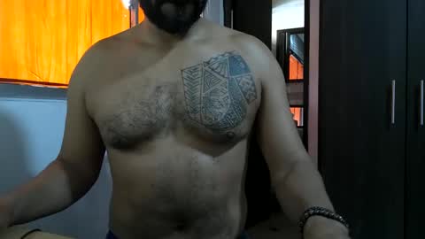 Snapshot of bruce_bigg chatting on 02-04-25, 08:06 Bruce online show from 02-04-25, 08:06