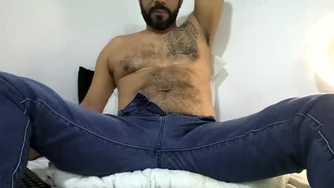 Snapshot of bruce_bigg chatting on 02-07-25, 07:06 Bruce online show from 02-07-25, 07:06