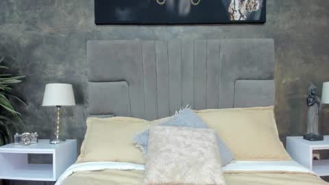 Bruce Hans online show from 11-28-25, 11:35