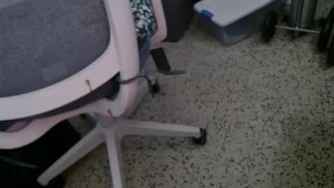 bruceb124u online show from 11-10-25, 06:40