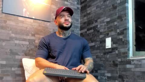 Snapshot of brucedallas chatting on 02-20-26, 01:24 brucedallas online show from 02-20-26, 01:24