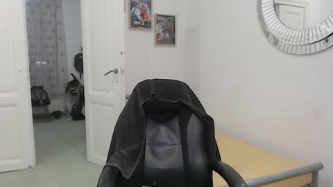 Bruce online show from 01-04-25, 04:32