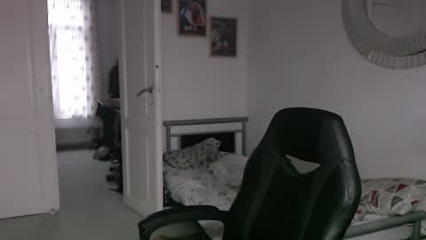 Bruce online show from 02-07-25, 08:33