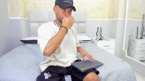Bruce online show from 02-01-25, 08:47