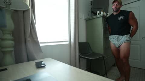 Snapshot of brucestryker chatting on 10-18-25, 03:35 onlyfans BRUCESTRYKER online show from 10-18-25, 03:35