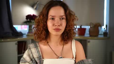 Snapshot of brunaeveritt chatting on 06-22-26, 01:52 Tess online show from 06-22-26, 01:52
