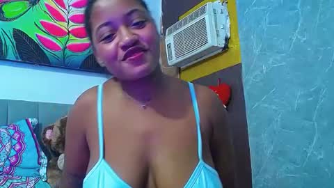 Snapshot of brunett_sexy1 chatting on 06-12-26, 05:39 Brunett sexy1 online show from 06-12-26, 05:39