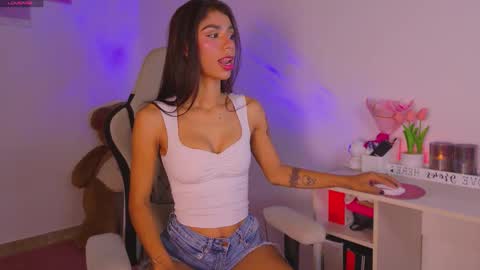 SARAH  online show from 01-14-26, 03:56