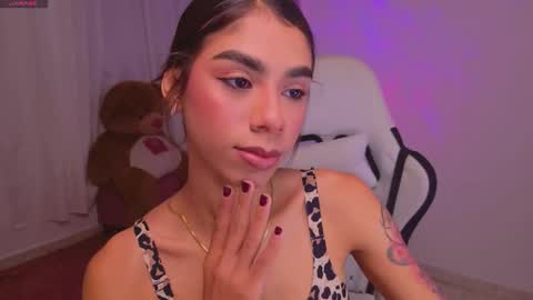 SARAH  online show from 02-08-26, 04:38