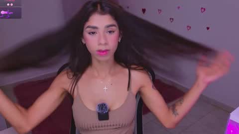 Snapshot of brunetteadams001 chatting on 02-22-26, 02:24 SARAH online show from 02-22-26, 02:24