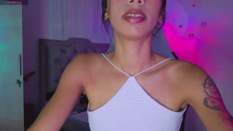 SARAH  online show from 05-13-26, 03:04