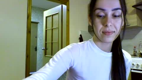 Ellis online show from 12-18-24, 04:39