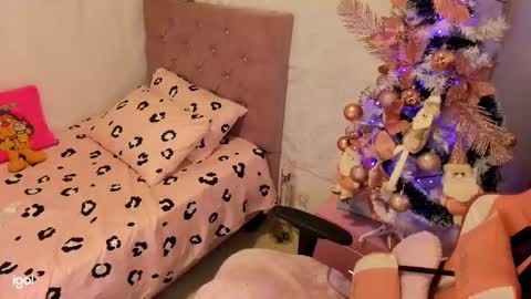 Brenda online show from 12-16-24, 04:34