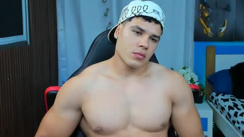 Snapshot of bruno_coleman chatting on 09-25-25, 08:07 Bruno coleman online show from 09-25-25, 08:07