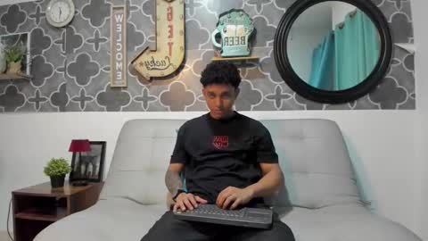 Snapshot of bruno_snow chatting on 03-26-26, 03:45 bruno_snow online show from 03-26-26, 03:45