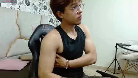 bruno_tay1 online show from 02-12-26, 12:00