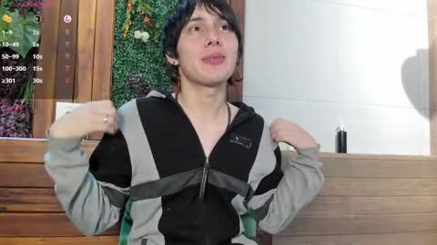 Snapshot of brunodeluca_ chatting on 05-10-26, 08:36 Bruno online show from 05-10-26, 08:36
