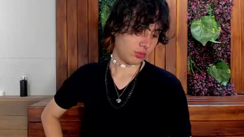 Snapshot of brunodeluca_ chatting on 06-27-26, 06:35 Bruno online show from 06-27-26, 06:35