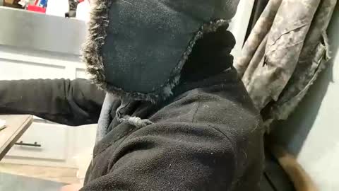 Steve... aka SkinnieDippin aka TimberTramp online show from 12-20-25, 06:48