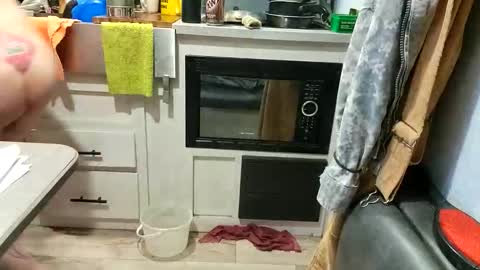 Steve... aka SkinnieDippin aka TimberTramp online show from 03-31-26, 04:24