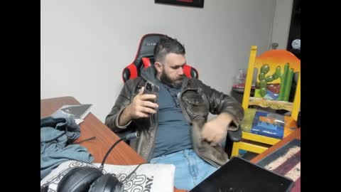 BRUTALMASTER1983 online show from 01-08-25, 07:13