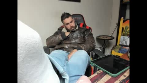 BRUTALMASTER1983 online show from 10-16-25, 06:47