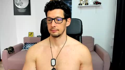 Snapshot of brutusk1 chatting on 05-11-26, 02:45 Brutus K online show from 05-11-26, 02:45