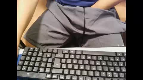 Snapshot of brwas1995 chatting on 09-10-25, 09:26 brwas1995 online show from 09-10-25, 09:26