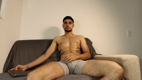 Snapshot of bry_alx chatting on 05-06-26, 04:52 bry_alx online show from 05-06-26, 04:52