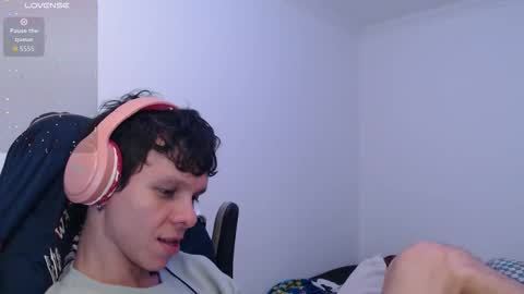 Snapshot of bryamado chatting on 02-10-26, 02:59 bryamado online show from 02-10-26, 02:59