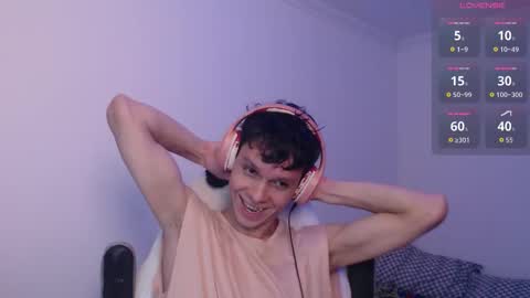 Snapshot of bryamado chatting on 03-10-26, 12:15 bryamado online show from 03-10-26, 12:15