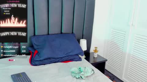 Snapshot of bryan_robayo5 chatting on 02-15-26, 07:51 Bryan online show from 02-15-26, 07:51