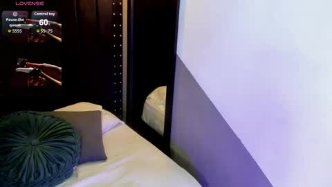 Snapshot of bryan_robayo5 chatting on 02-19-26, 11:39 Bryan online show from 02-19-26, 11:39