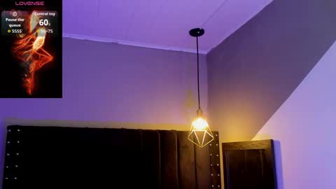 Snapshot of bryan_robayo5 chatting on 02-28-26, 11:33 Bryan online show from 02-28-26, 11:33