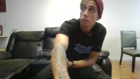 Snapshot of bryceevan chatting on 10-21-25, 11:33 bryceevan online show from 10-21-25, 11:33