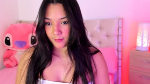 Snapshot of bryonny_ chatting on 12-23-24, 01:56 Carly online show from 12-23-24, 01:56