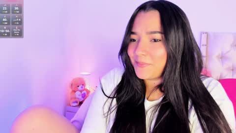 Snapshot of bryonny_ chatting on 02-06-25, 04:47 Carly online show from 02-06-25, 04:47