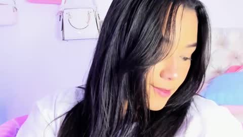 Snapshot of bryonny_ chatting on 02-20-25, 05:18 Carly online show from 02-20-25, 05:18