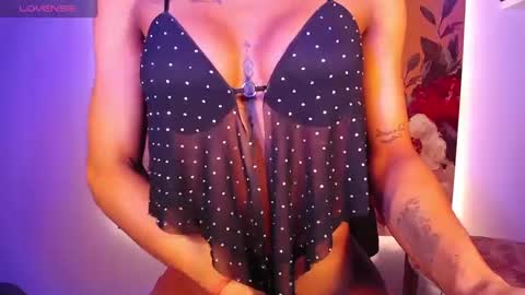 Snapshot of bs12345hb chatting on 10-09-25, 06:33 samm online show from 10-09-25, 06:33