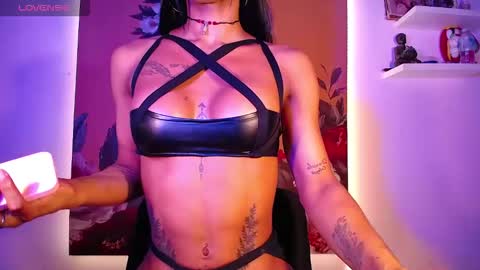 Snapshot of bs12345hb chatting on 10-19-25, 05:41 samm online show from 10-19-25, 05:41